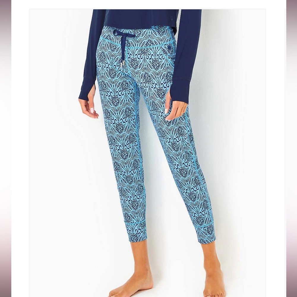 NWT lilly pulitzer - luxletic joggers - bon bon blue- size small